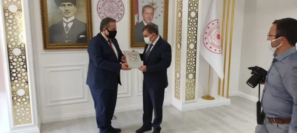350 Karaman Sevdalısının Eseri: ‘Sevdamız Karaman’ Kitabı Tanıtıldı — fotoğraf 4